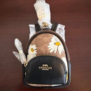 🎀 L@@K! COACH Mini Court Backpack Signature Daisy Print- Brand New with Tags 🎒